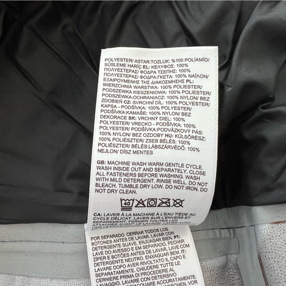 THE NORTH FACE x KAWS Freeride Jacket - Picture 15 of 16